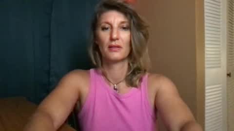 Snapshot of daisy9kat chatting on January 2025 03:03:02 AM Daisy137 online show from January 2025 03:03:02 AM