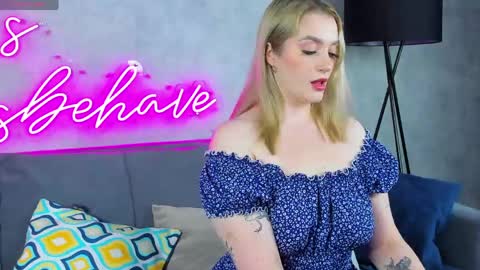 Viickie online show from April 2026 09:58:02 AM