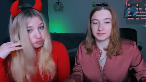 Snapshot of daisy_candy chatting on February 2025 10:55:01 PM Little Di online show from February 2025 10:55:01 PM