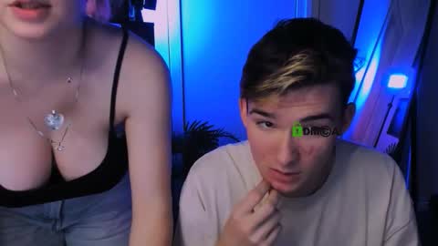 Little Di online show from December 2025 11:34:02 PM