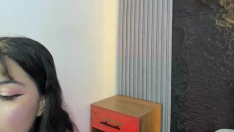 daisy_girll online show from September 2025 12:27:02 PM