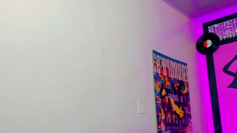 daisy_jonexxx22 online show from April 2026 03:46:01 AM