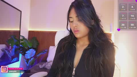 Daisy online show from April 2026 09:59:01 PM