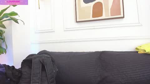 Daisy Price online show from October 2025 11:14:02 AM