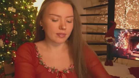 Snapshot of daisy_stacey chatting on December 2025 07:11:01 PM Stacey online show from December 2025 07:11:01 PM