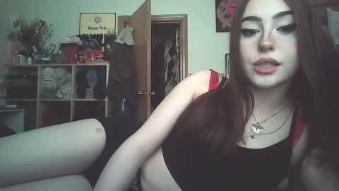 Daisy online show from October 2025 09:45:01 PM