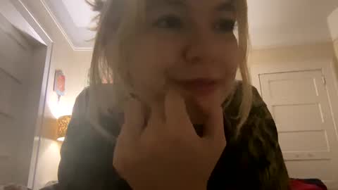 Snapshot of daisybaby699 chatting on January 2025 09:41:02 AM DaisyB3 online show from January 2025 09:41:02 AM