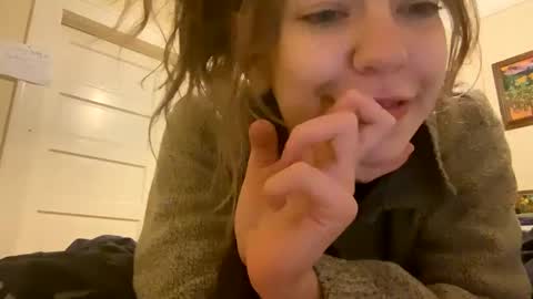 Snapshot of daisybaby699 chatting on February 2025 08:41:01 AM DaisyB3 online show from February 2025 08:41:01 AM