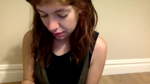 Snapshot of daisybaby699 chatting on October 2025 08:55:01 AM DaisyB3 online show from October 2025 08:55:01 AM