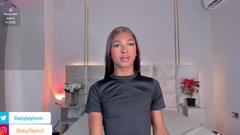 Daisy online show from November 2025 12:27:02 PM