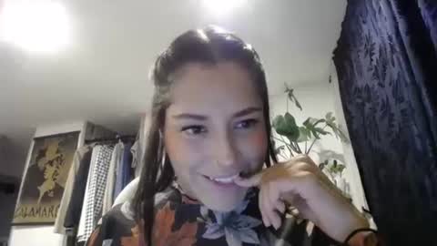 IG  dakotasofiaa online show from January 2025 02:32:01 AM