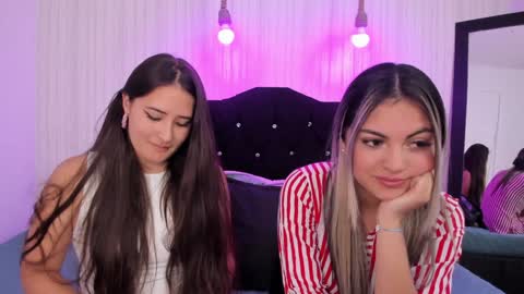 Snapshot of dakota_alice chatting on December 2024 02:46:01 AM Dakota and Valerie online show from December 2024 02:46:01 AM