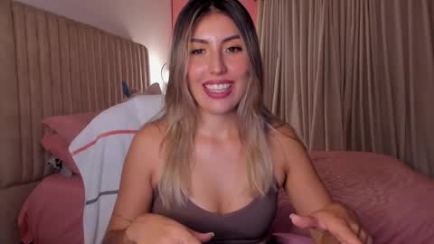 Helloo HAPPY NEW YEAR  Ill be back soon   online show from March 2025 01:31:02 AM