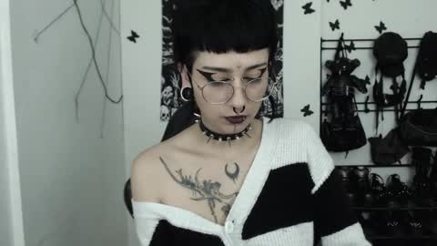 dakota online show from November 2025 04:56:01 AM