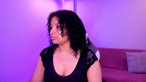 dakota_mars online show from October 2025 12:04:02 PM