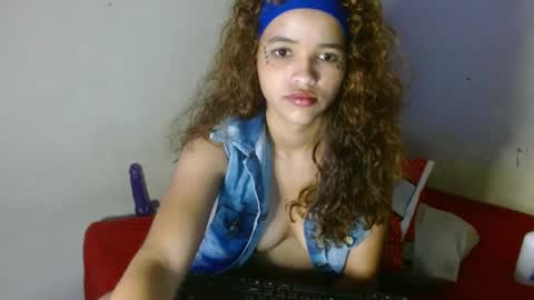 Snapshot of dakota_sweetx chatting on February 2025 06:40:01 AM Dakota And Bellamy online show from February 2025 06:40:01 AM