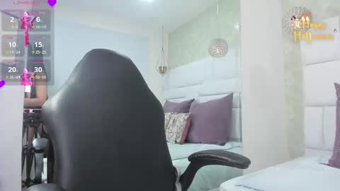 Dakota Winslow online show from October 2025 12:38:02 PM