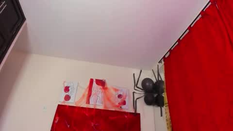 dakotaholand online show from October 2025 12:44:01 AM