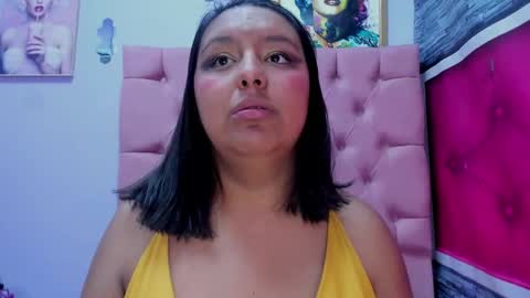 Mariana online show from November 2025 06:32:01 PM