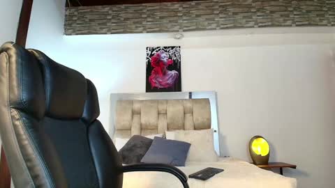 Snapshot of dakotarobbins_ chatting on January 2025 02:19:02 PM dakotarobbins_ online show from January 2025 02:19:02 PM
