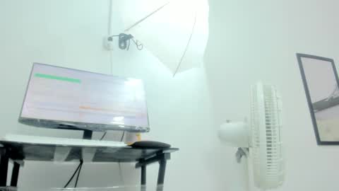  Ren  online show from October 2025 12:54:01 AM