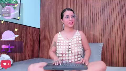 Snapshot of dalia_snow chatting on June 2026 12:20:02 PM Dalia online show from June 2026 12:20:02 PM