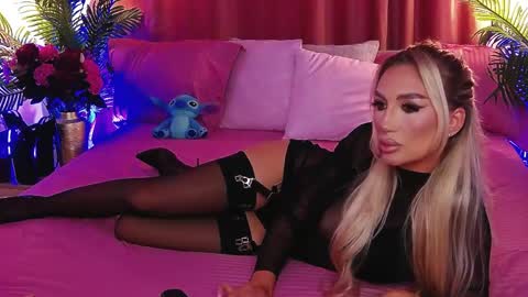 DalidaSelena online show from June 2026 04:24:02 PM