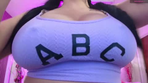 Daliia    online show from October 2025 01:23:01 PM