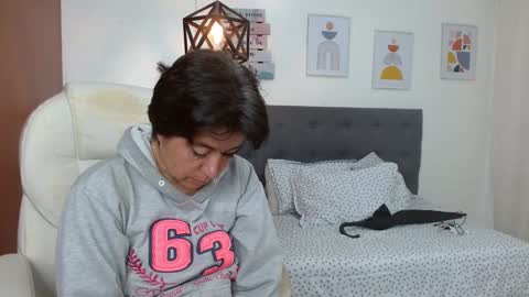 Dalila online show from October 2025 01:23:02 PM