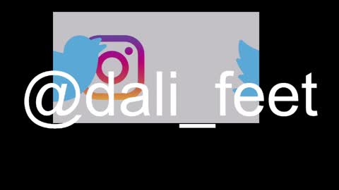 Snapshot of dalila_oficials chatting on May 2026 10:24:02 AM online show from May 2026 10:24:02 AM