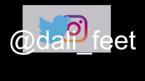 Snapshot of dalila_oficials chatting on June 2026 10:50:01 AM online show from June 2026 10:50:01 AM