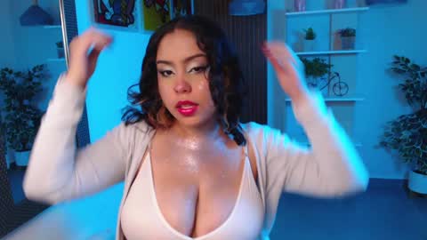 Snapshot of dalila_sky chatting on January 2025 05:05:02 PM Dalila online show from January 2025 05:05:02 PM