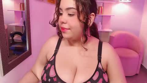 Snapshot of dalila_sky chatting on September 2025 06:21:01 PM Dalila online show from September 2025 06:21:01 PM