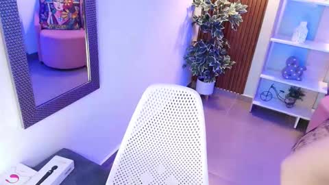 Snapshot of dalila_sky chatting on October 2025 06:30:01 PM Dalila online show from October 2025 06:30:01 PM