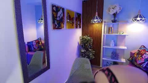 Snapshot of dalila_sky chatting on November 2025 06:07:02 PM Dalila online show from November 2025 06:07:02 PM