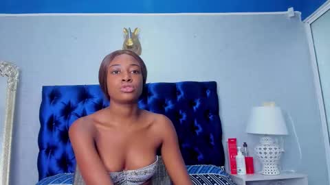 Dalila online show from September 2025 12:10:01 PM