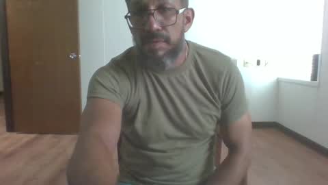 Snapshot of dallaspapi2000 chatting on October 2025 02:25:02 PM alex online show from October 2025 02:25:02 PM