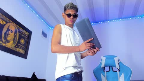 damar_felipe online show from January 2025 06:35:02 AM