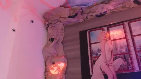         online show from October 2025 05:13:01 AM