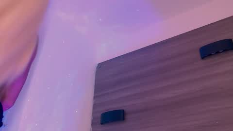         online show from February 2026 06:59:02 AM