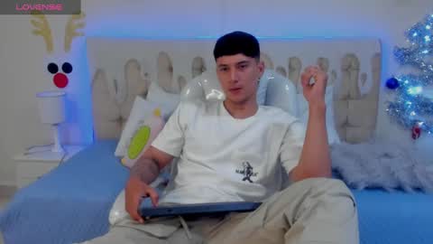 DAMIAN online show from December 2024 04:26:01 PM