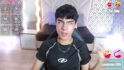 Snapshot of damian_tay1 chatting on June 2026 11:46:01 AM damian_tay1 online show from June 2026 11:46:01 AM