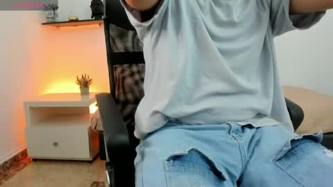 damianblazee online show from May 2026 06:09:01 PM