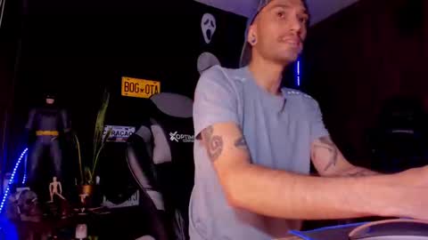 Daamiancox online show from March 2025 08:27:01 PM