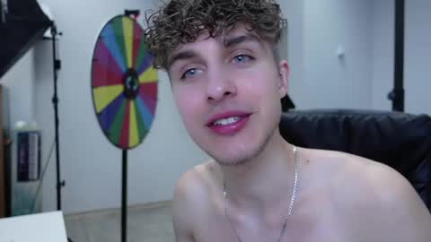 Snapshot of damien_dallas chatting on June 2026 01:28:02 AM DAMIEN DALLAS online show from June 2026 01:28:02 AM