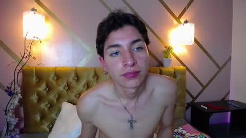 Snapshot of damiian21_ chatting on February 2025 06:44:02 PM Damiian21 online show from February 2025 06:44:02 PM