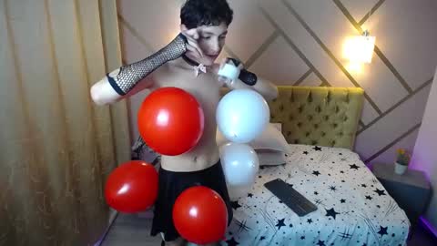 Snapshot of damiian21_ chatting on February 2025 02:23:02 PM Damiian21 online show from February 2025 02:23:02 PM