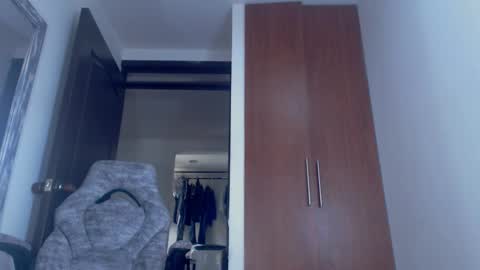 dammuscle online show from December 2025 02:37:02 PM