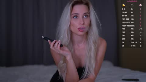 Ashley online show from September 2025 09:04:02 PM