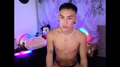 damon_clark_ online show from January 2025 08:10:02 PM